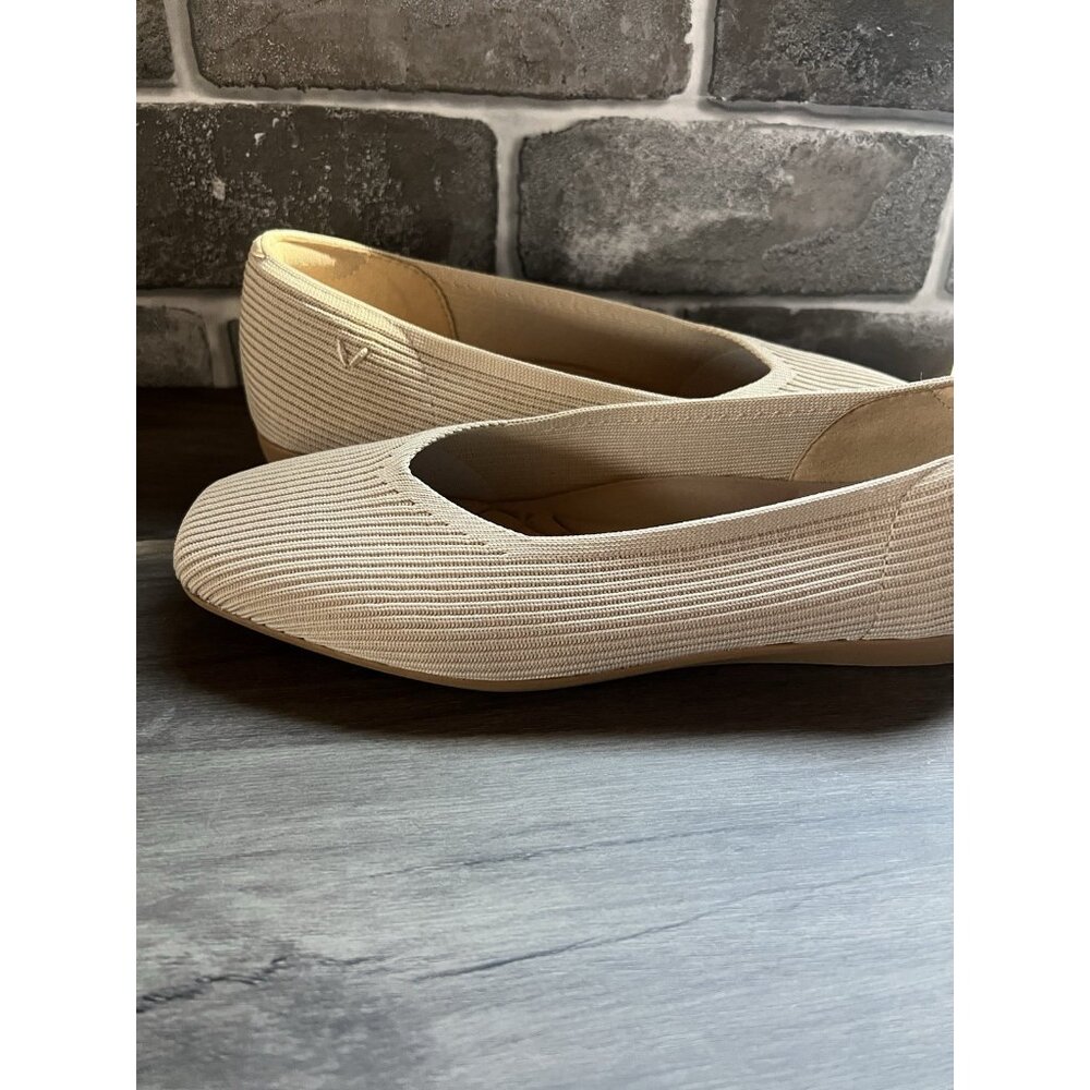 Vivaia Square-Toe V-Cut Flats Margot 2.0 Golden Almond Size 39.5 8.5 US - Picture 7 of 14